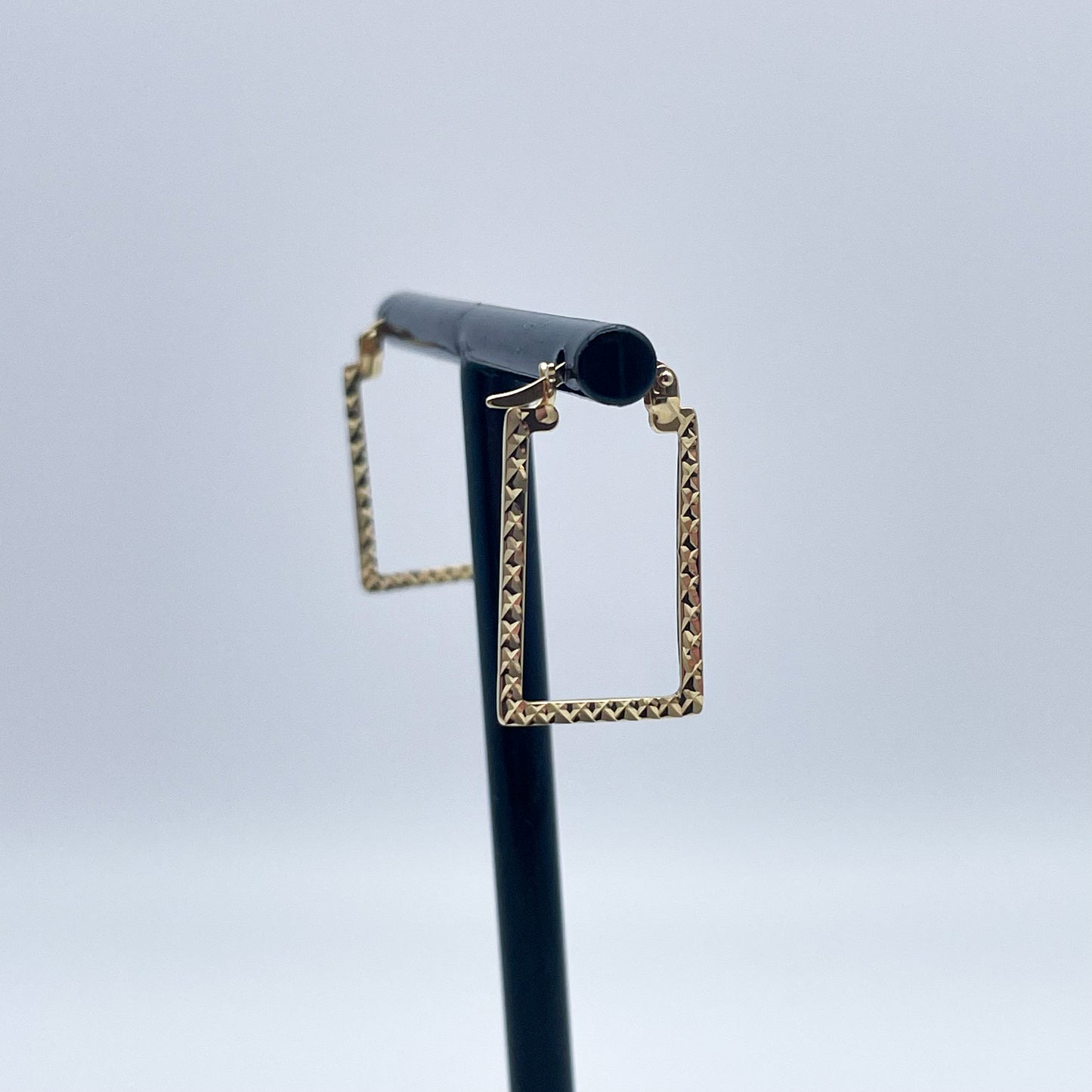 18K Confidence Rectangular Earrings