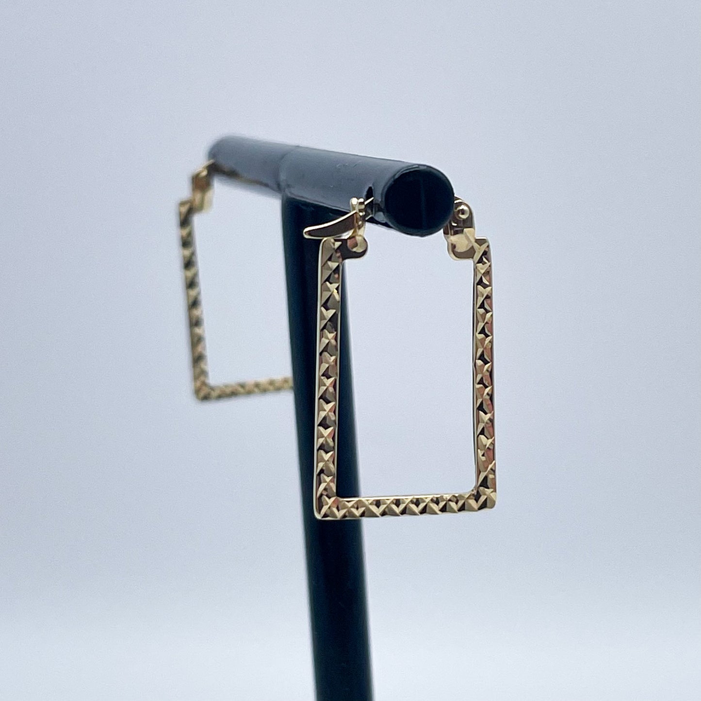 18K Confidence Rectangular Earrings