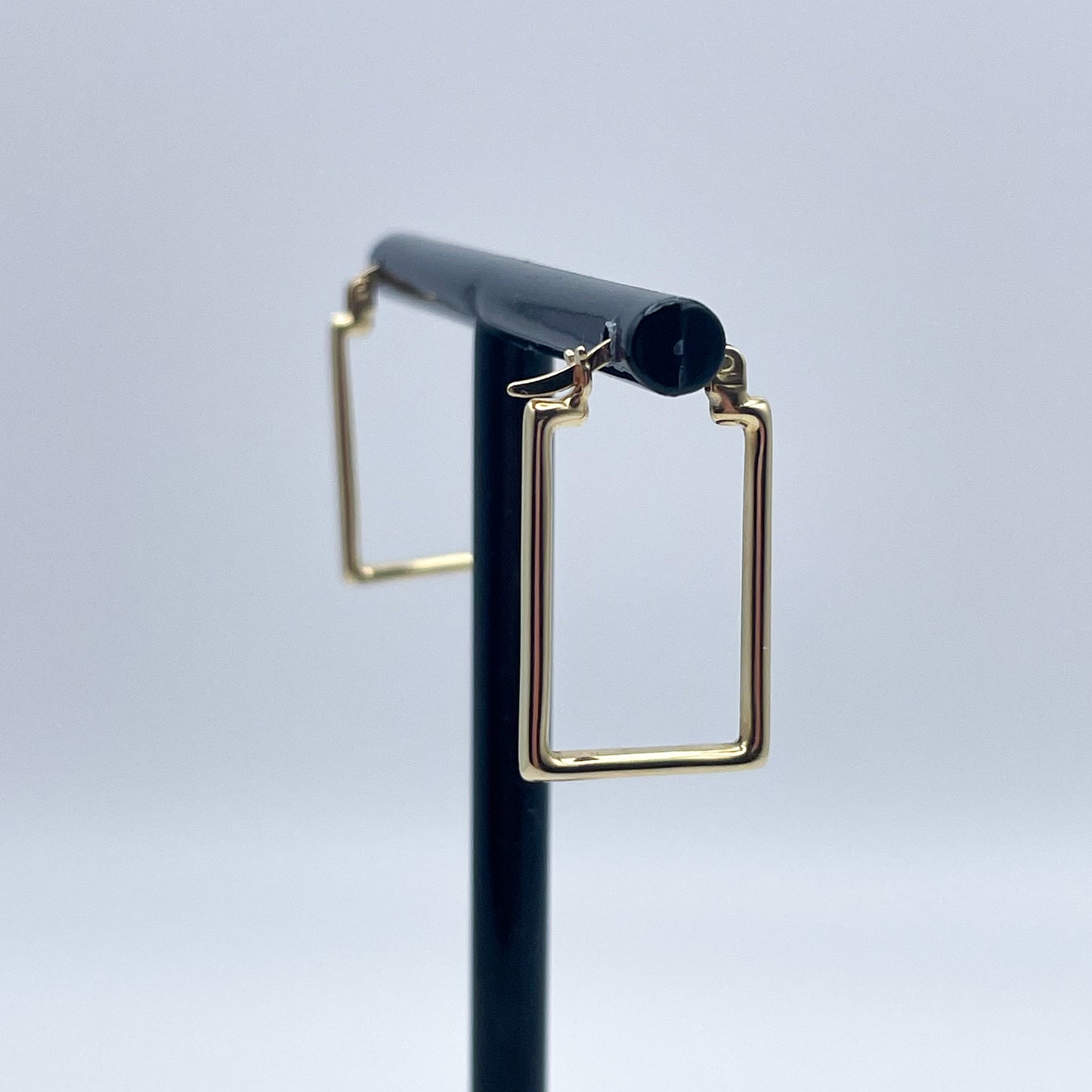 18K Confidence Rectangular Earrings