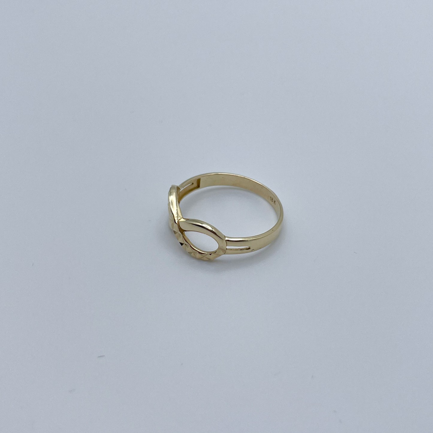18K Honor Infinity Ring