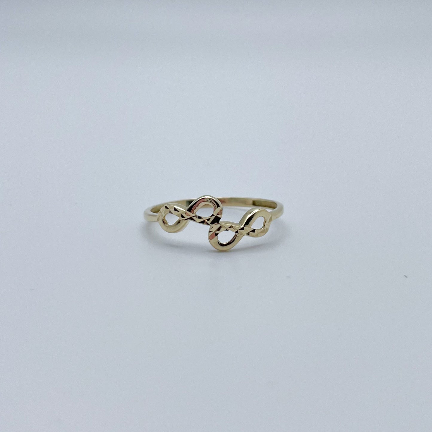 18K Prudence Infinity Ring