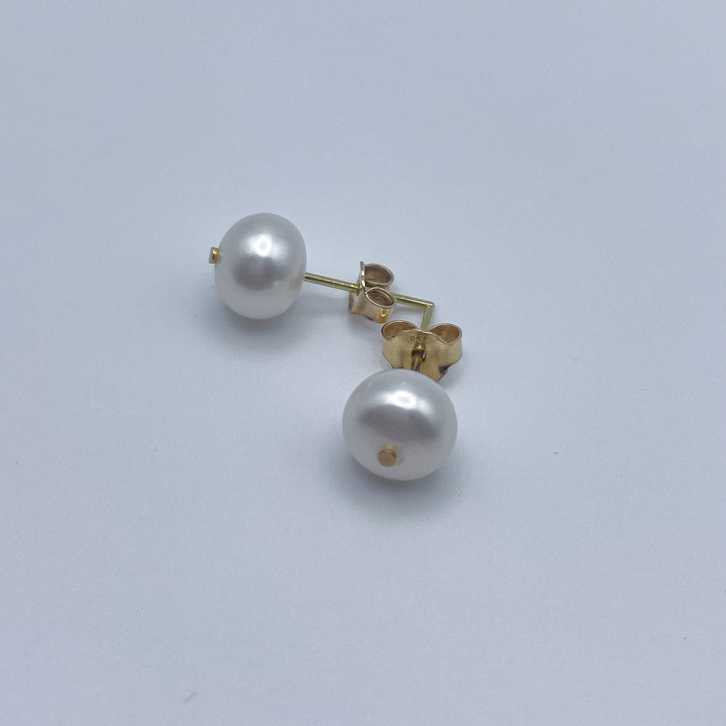 18K Purity Pearl Earrings